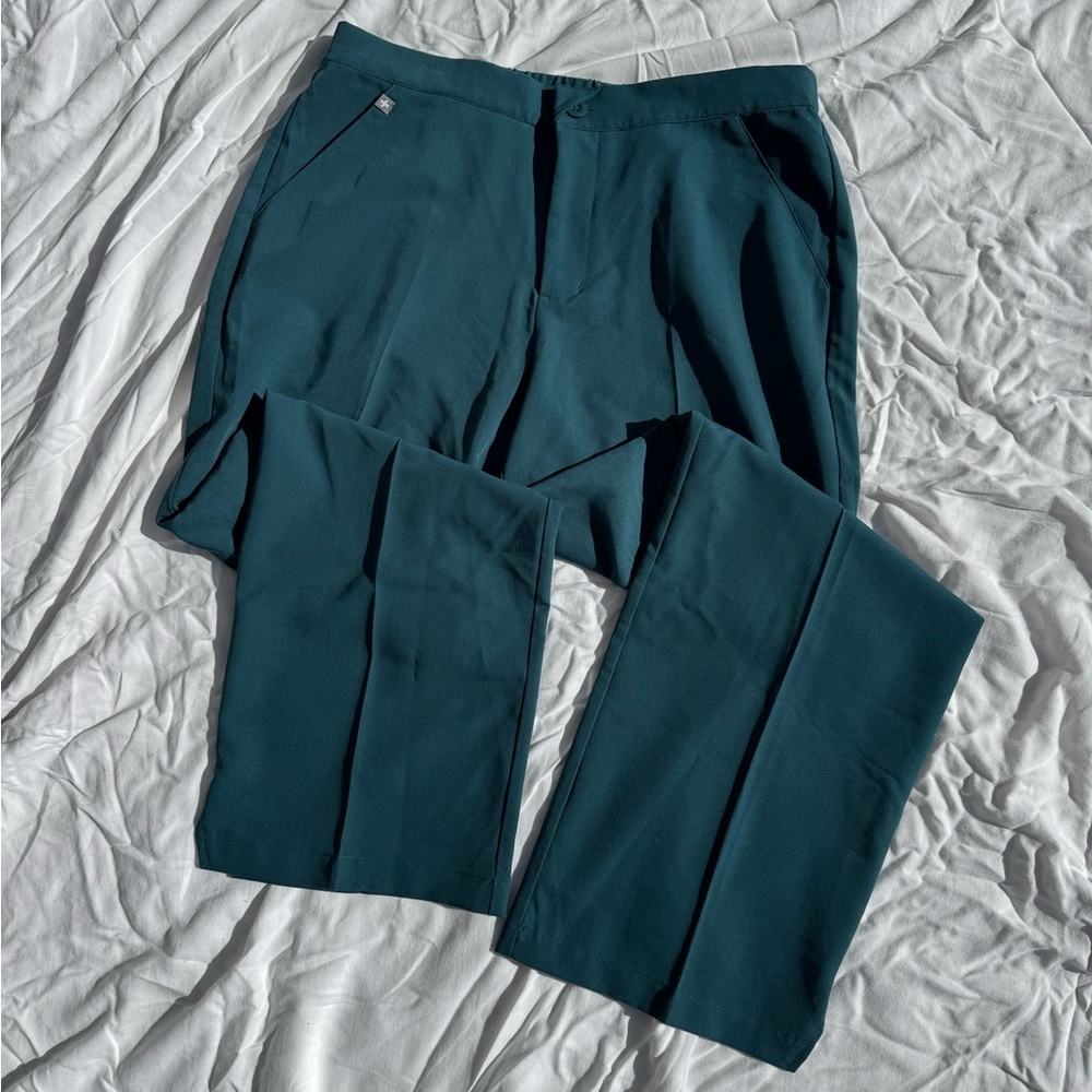 FIGS NWOT Trouser-Style Medical Scrub Pants
